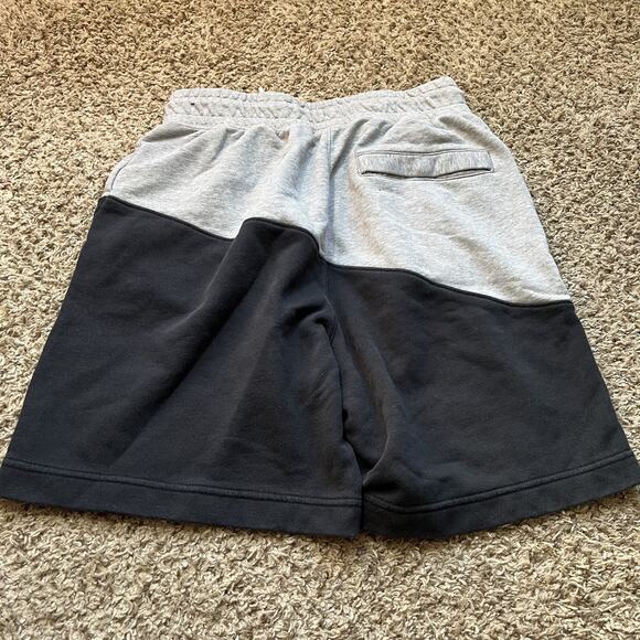 Nike Shorts Mens S Gray Sweat Fleece Back Pocket Performance Active Swoosh - Picture 5 of 6